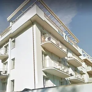 3* Hotel Blue Moon