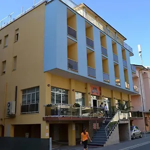  Hotel Berna